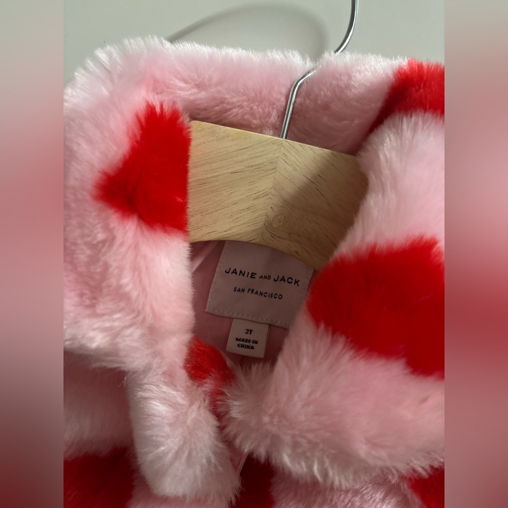 Janie and Jack Candy Pink Heart Faux Fur Jacket Toddler Girl Size 2T - Picture 7 of 10